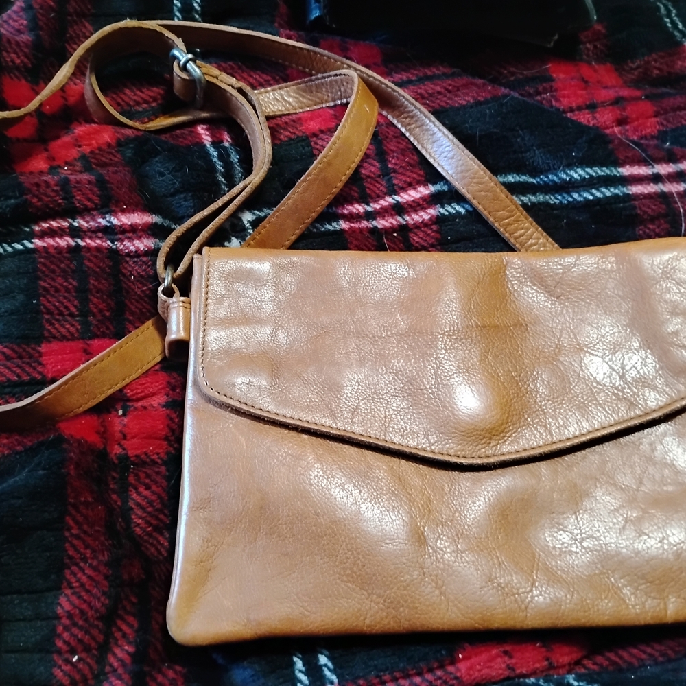 Vilenca Holland Elegant Tan Leather Crossbody Bag